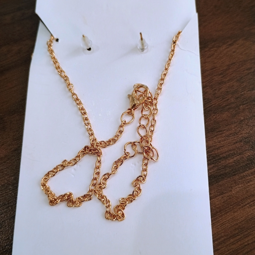 Disney Gold and Black Minnie Mouse Jewelry Set - Picture 3 of 3